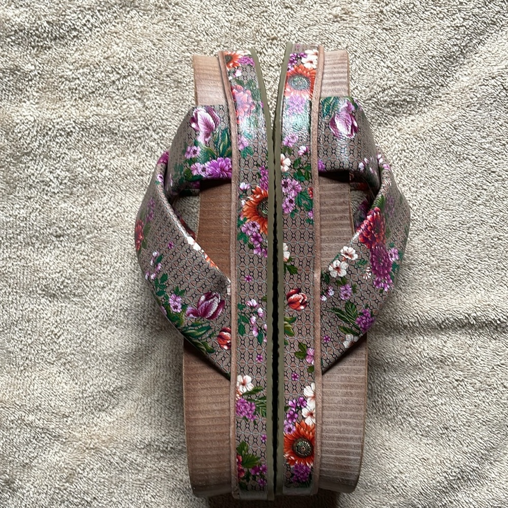 Johnny Was 10 New Jenna X Band Sandal - Picture 4 of 7
